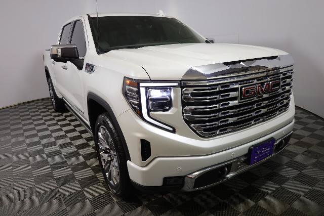 Used 2023 GMC Sierra 1500 Denali AWD/4WD image 5