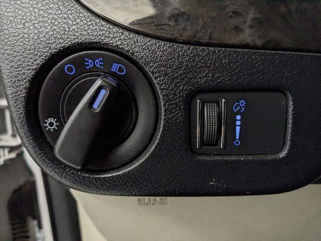 Used 2018 Dodge Grand Caravan SE w/ UConnect Hands-Free Group FWD image 12
