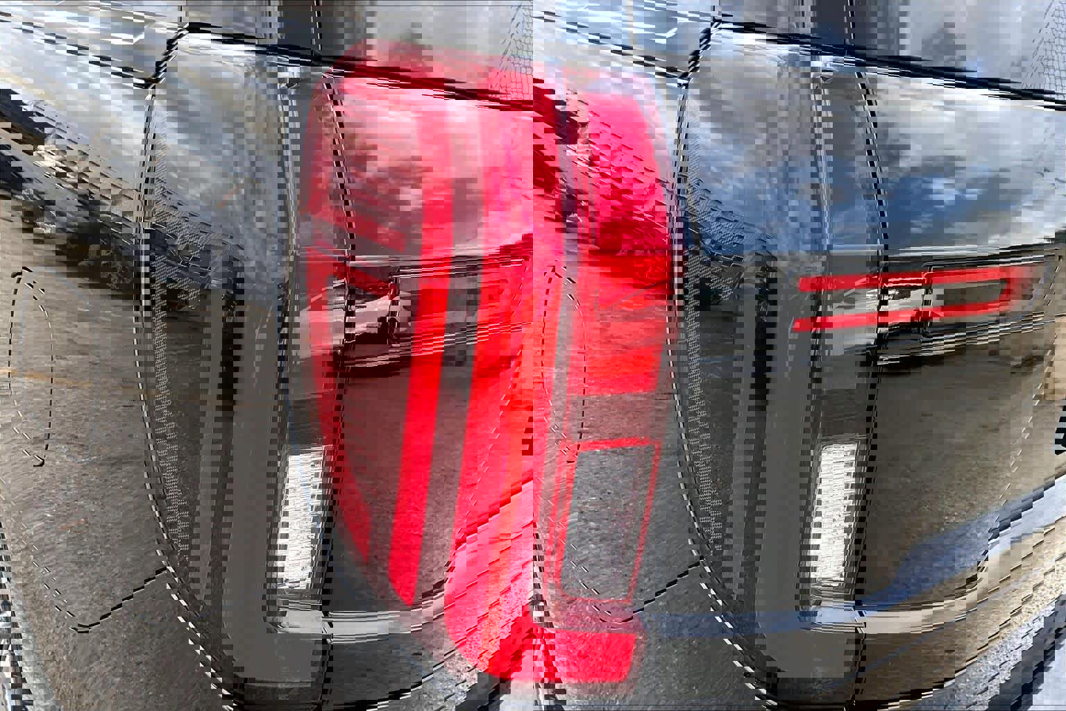 Certified 2025 Ford Expedition Max Platinum w/ Stealth Performance Package image 33