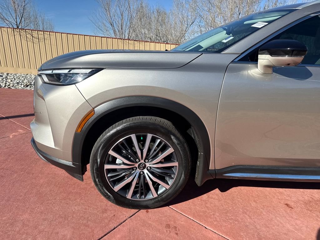Used 2025 INFINITI QX60 Sensory w/ Vision Package image 36