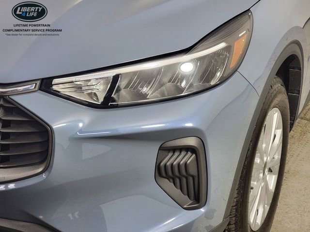 Certified 2023 Ford Escape Active AWD/4WD image 9