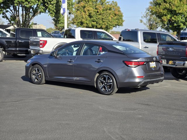 Used 2025 Nissan Sentra SV FWD image 8