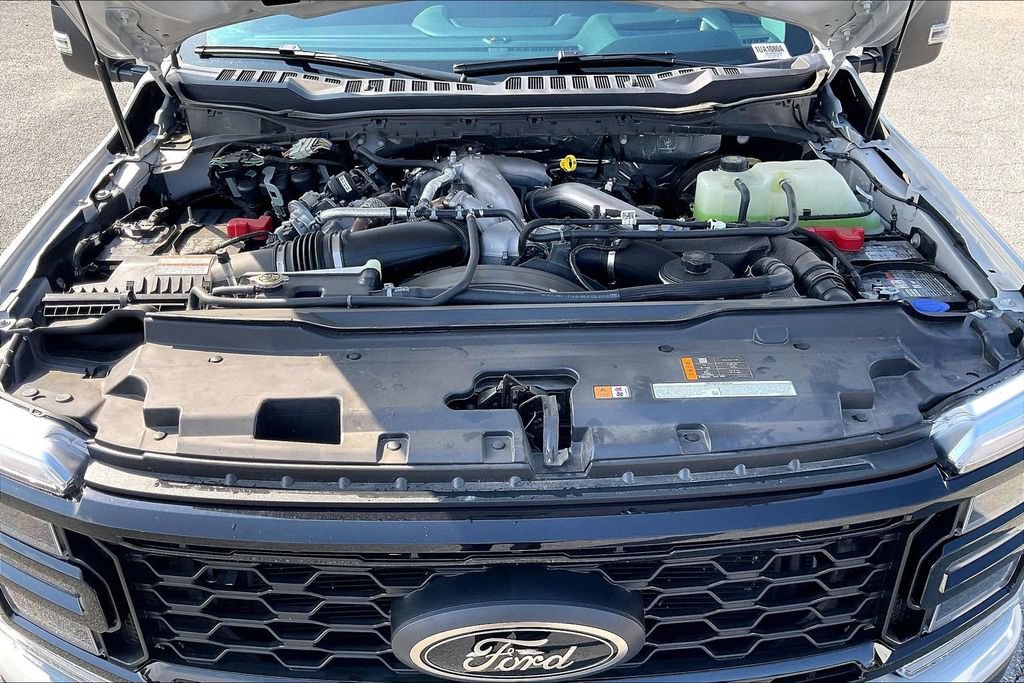 Certified 2025 Ford F250 Lariat w/ Lariat Ultimate Package AWD/4WD image 10