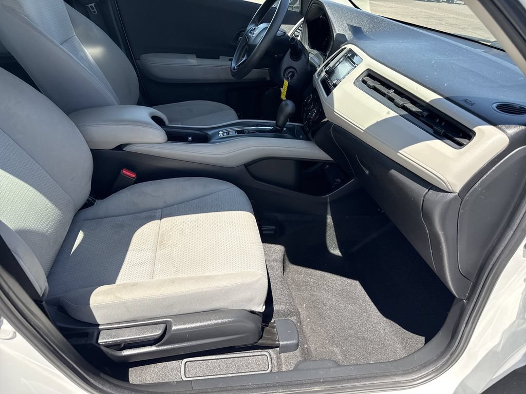 Used 2022 Honda HR-V LX image 12