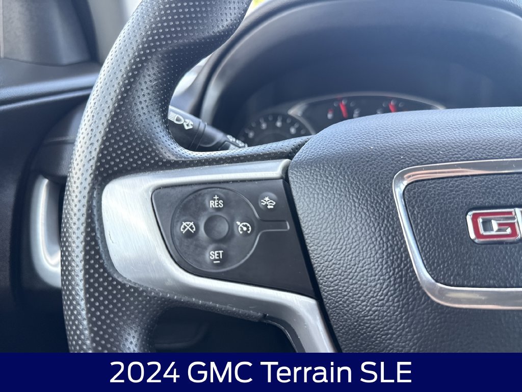 Used 2024 GMC Terrain SLE AWD/4WD image 16