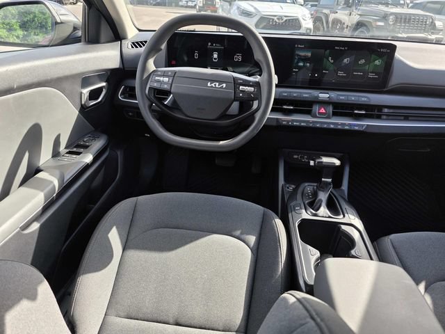 Used 2025 Kia K4 FWD image 10
