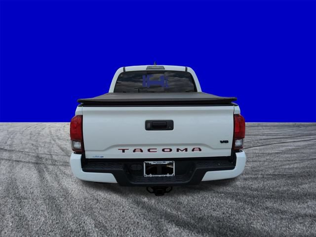 Used 2022 Toyota Tacoma SR5 w/ Technology Package RWD image 5