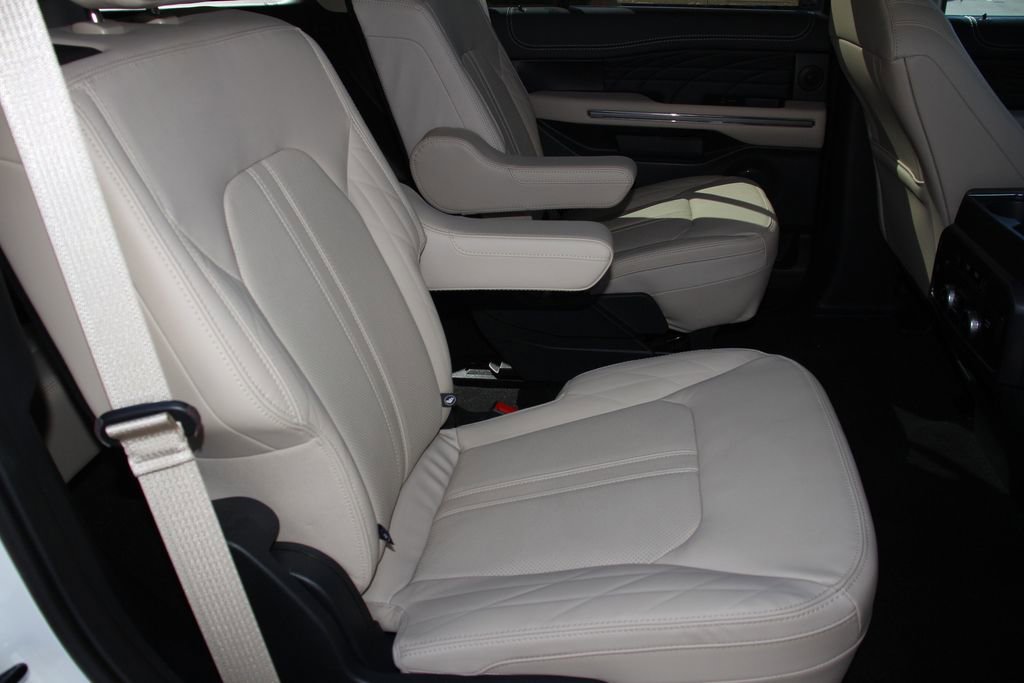 Certified 2024 Ford Expedition Platinum AWD/4WD image 26