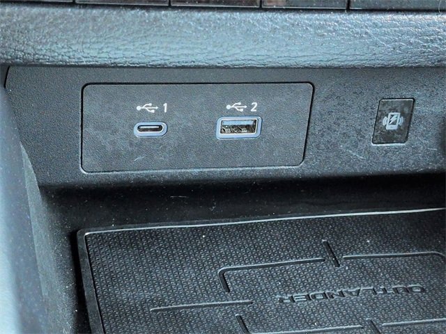 Used 2022 Mitsubishi Outlander SEL image 24