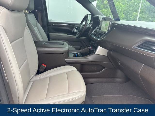 Used 2022 Chevrolet Tahoe Z71 w/ Luxury Package AWD/4WD image 33