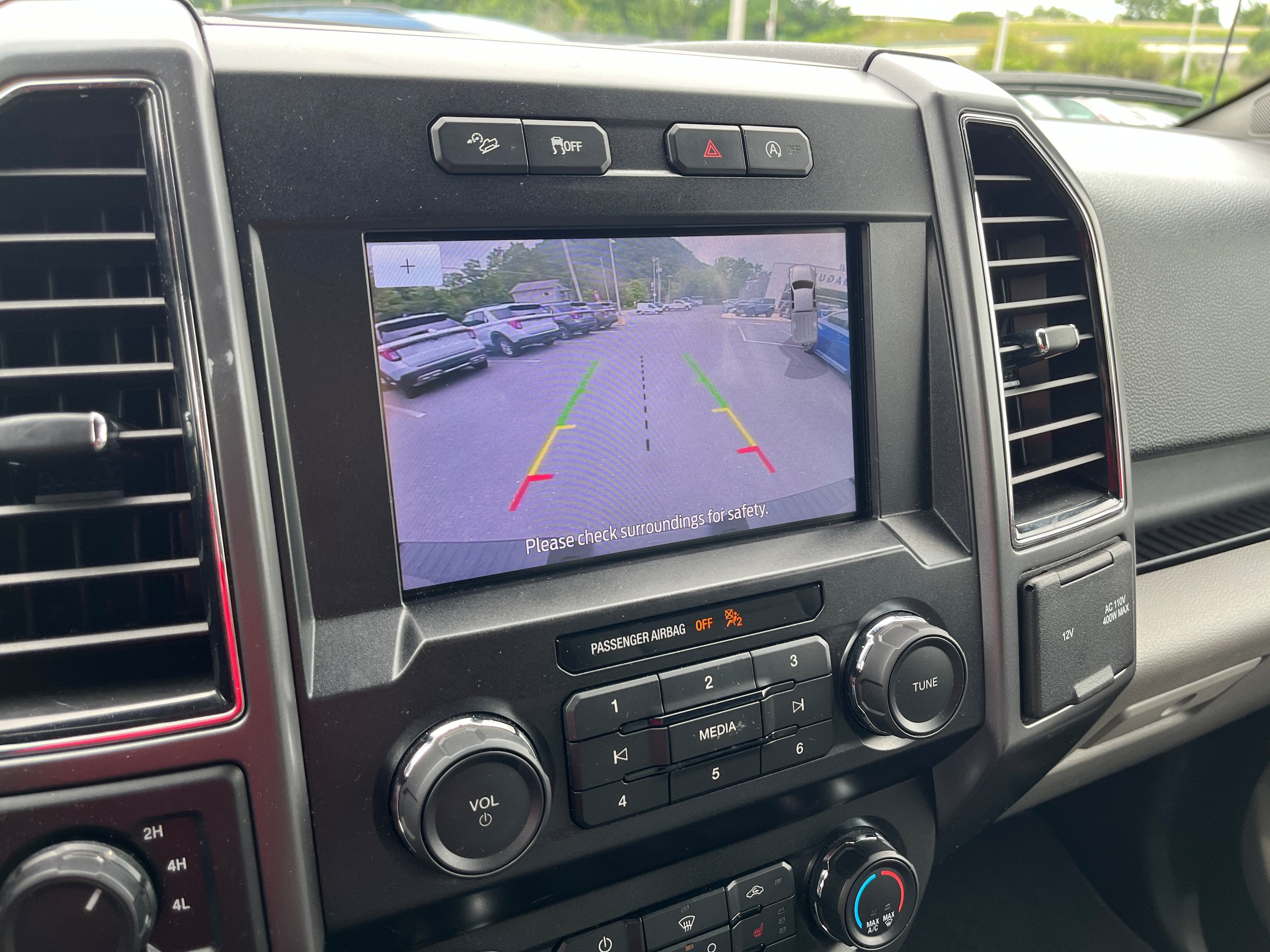 Certified 2019 Ford F150 XLT w/ Equipment Group 302A Luxury AWD/4WD image 20