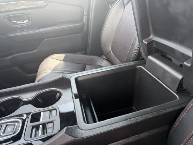 Used 2025 Honda Pilot Black Edition image 26