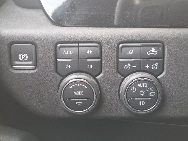 Used 2025 Chevrolet Silverado 2500 LTZ w/ LTZ Plus Package AWD/4WD image 23