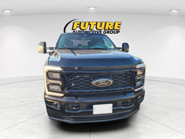 Certified 2025 Ford F350 Lariat w/ Black Appearance Package AWD/4WD image 2