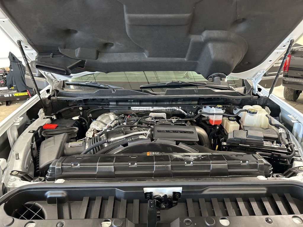 Used 2024 Chevrolet Silverado 3500 LT image 26