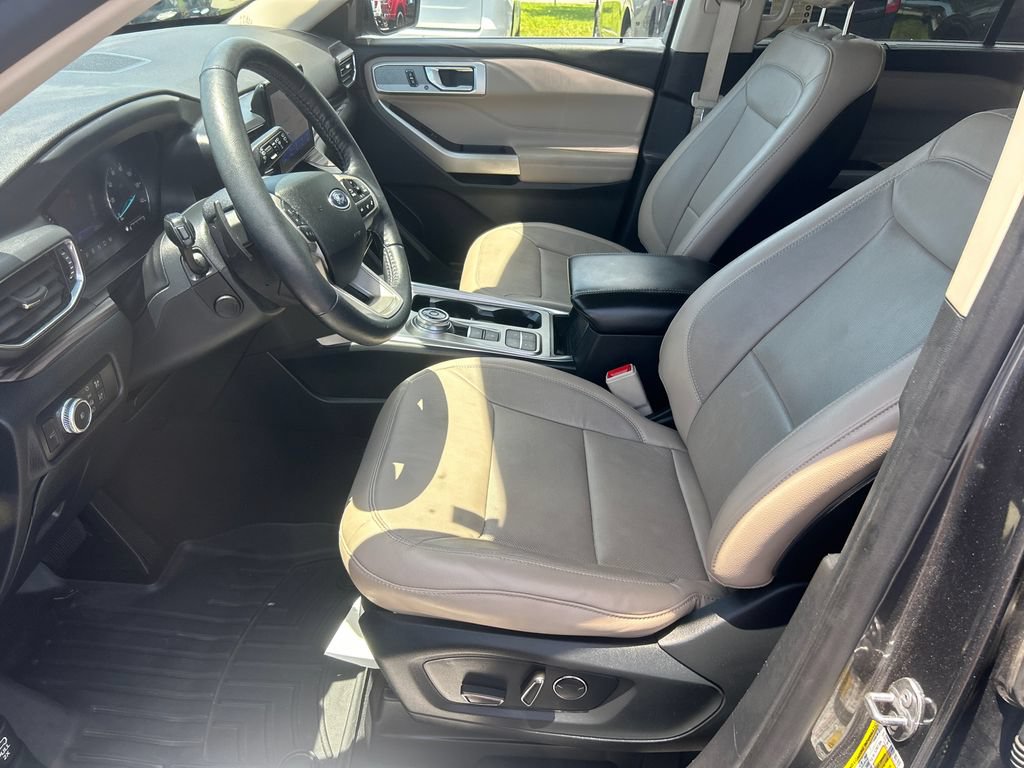 Certified 2020 Ford Explorer Limited RWD image 9