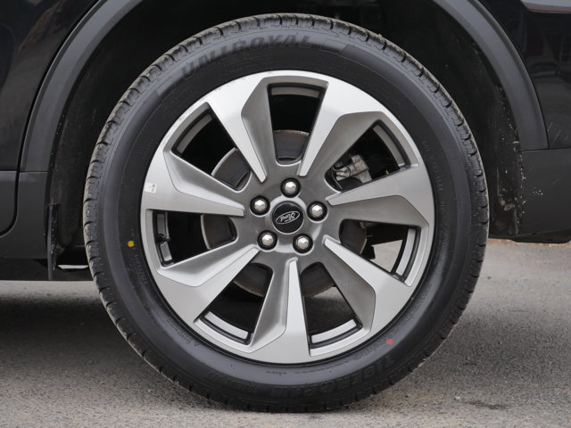 Certified 2025 Ford Escape Platinum AWD/4WD image 4
