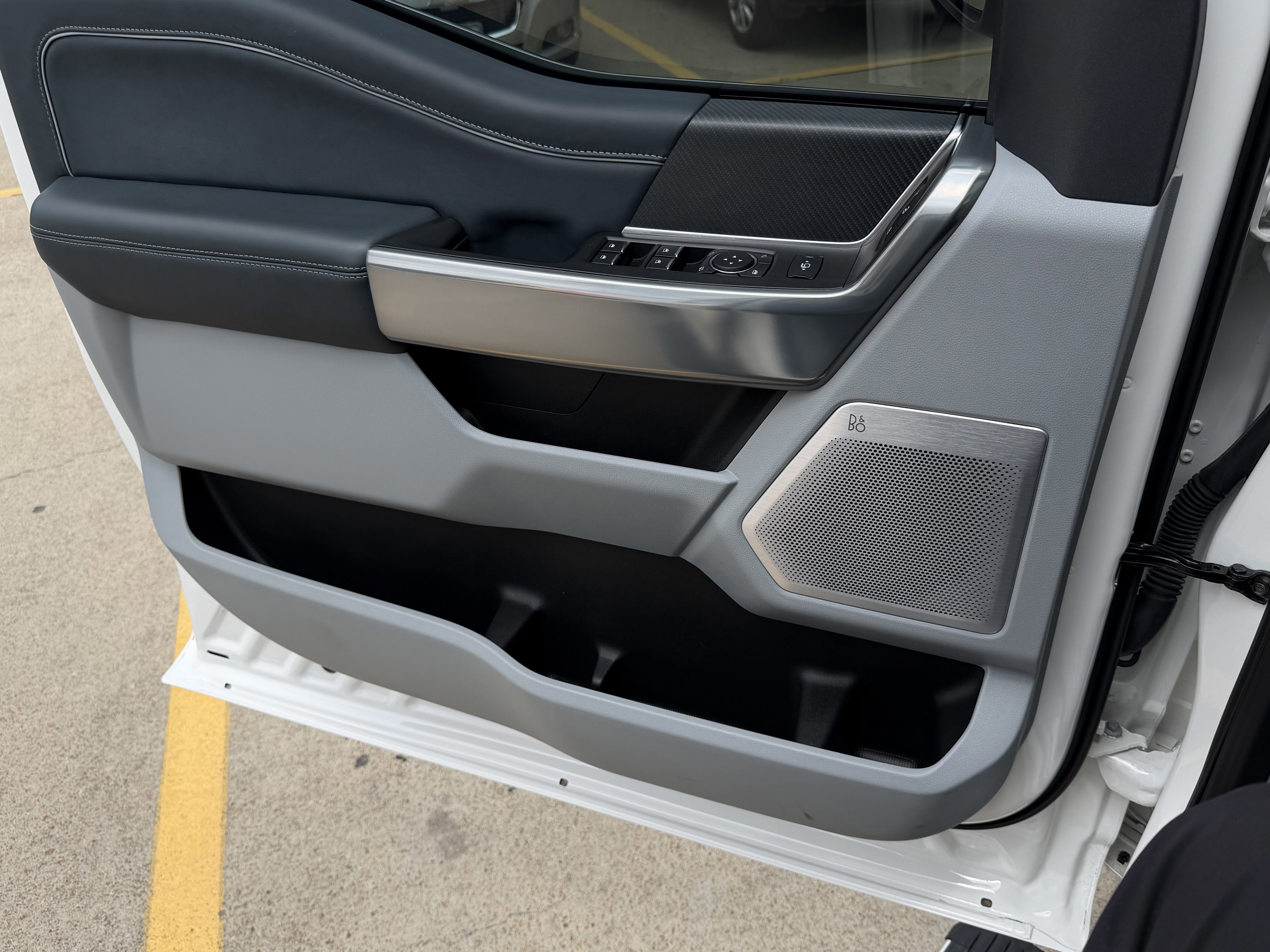 Certified 2024 Ford F250 Limited w/ FX4 Off-Road Package image 37