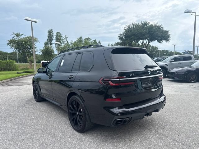 Used 2025 BMW X7 M60i AWD/4WD image 4