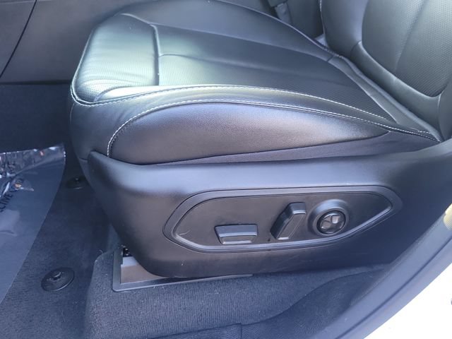 Used 2025 Jeep Grand Cherokee Limited w/ Luxury Tech Group II AWD/4WD image 26