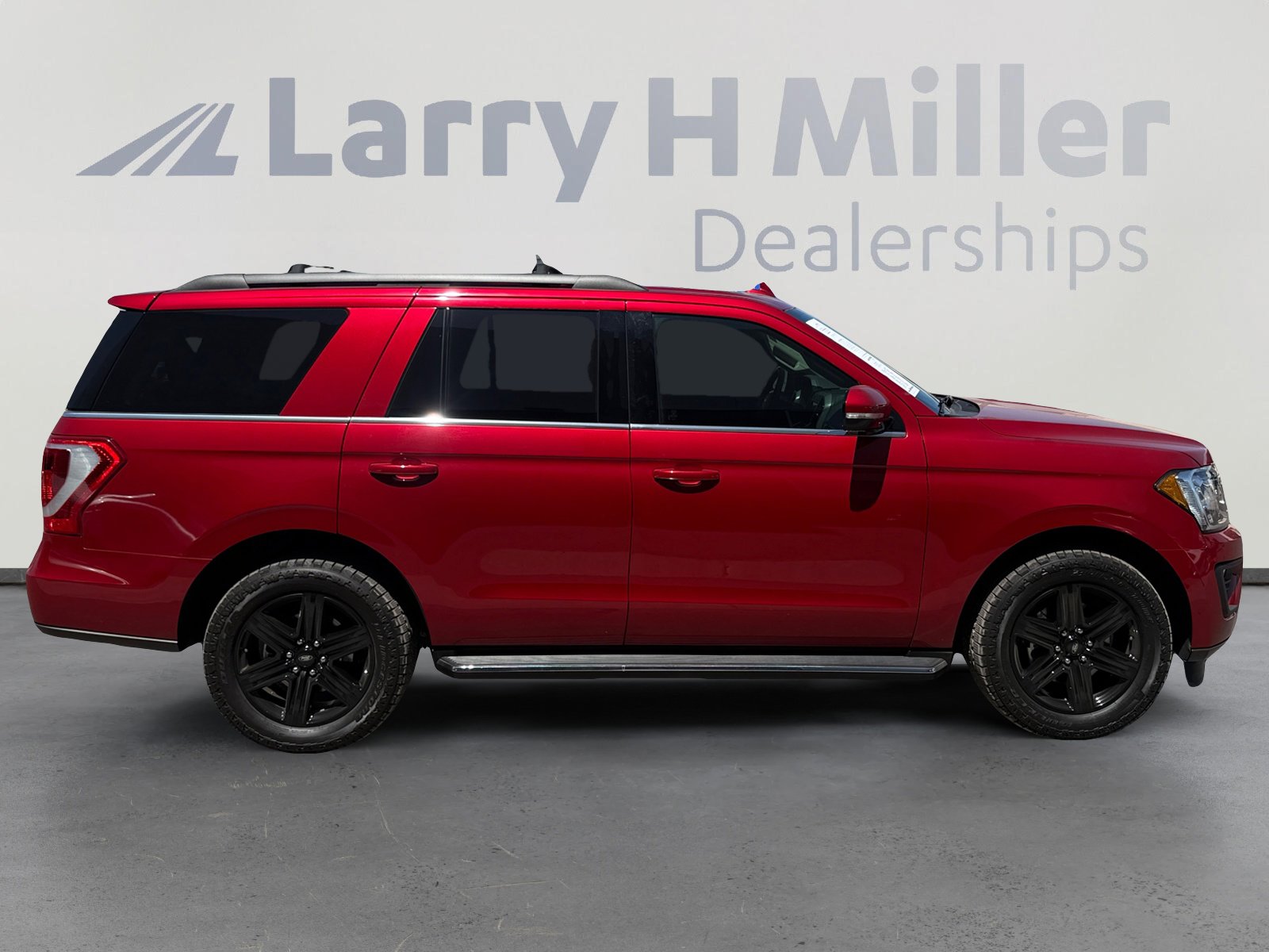 Certified 2020 Ford Expedition XLT w/ Equipment Group 202A RWD image 6