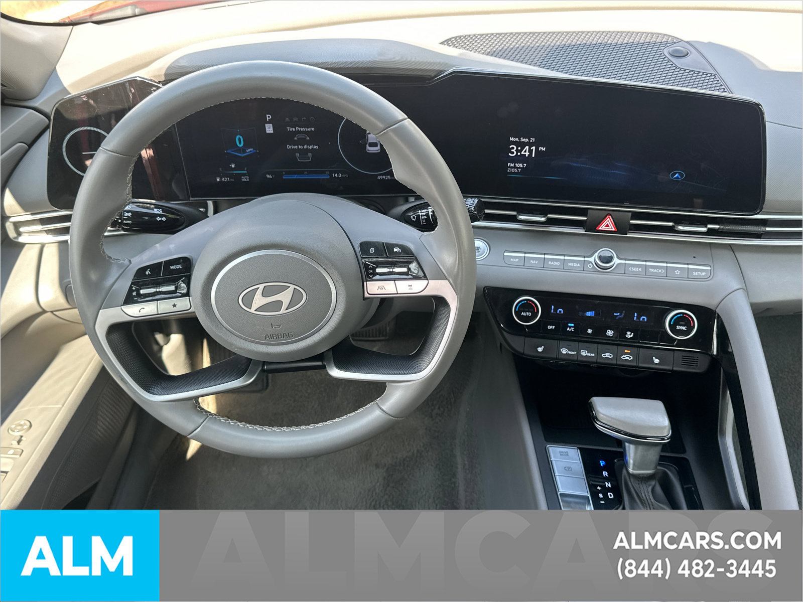 Used 2025 Hyundai Elantra SEL FWD image 26