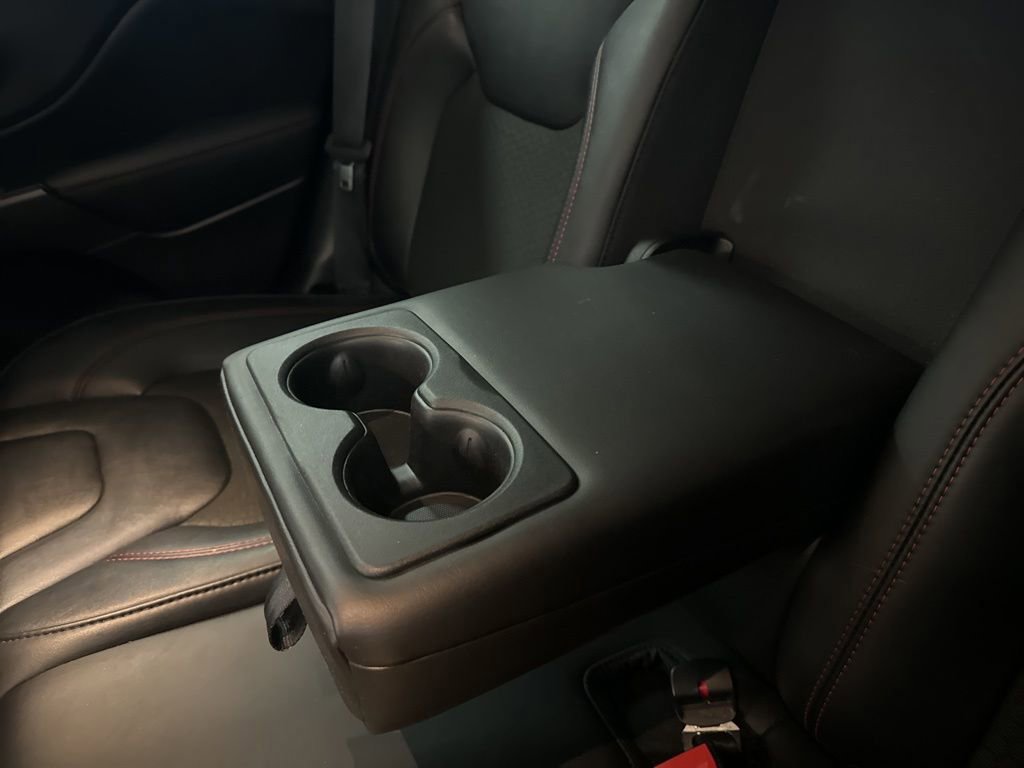 Used 2022 Jeep Cherokee Trailhawk w/ Comfort/Convenience Group image 37