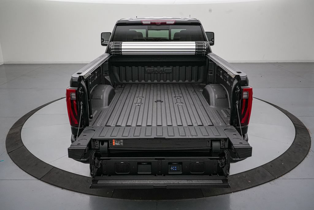 Used 2025 GMC Sierra 2500 Denali Ultimate w/ Max Trailering Package AWD/4WD image 6