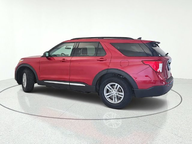 Certified 2024 Ford Explorer XLT AWD/4WD image 3