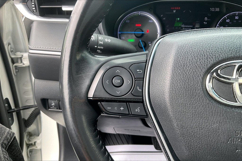 Used 2022 Toyota Venza XLE AWD/4WD image 17