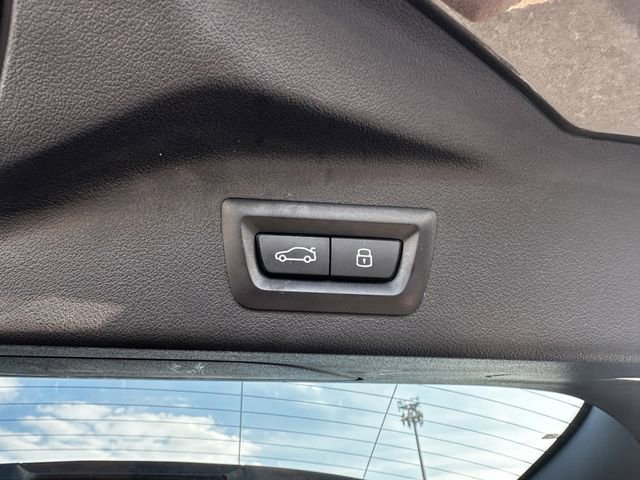 Used 2024 BMW X7 xDrive40i image 50