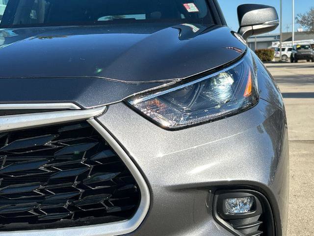 Used 2024 Toyota Highlander XLE image 12