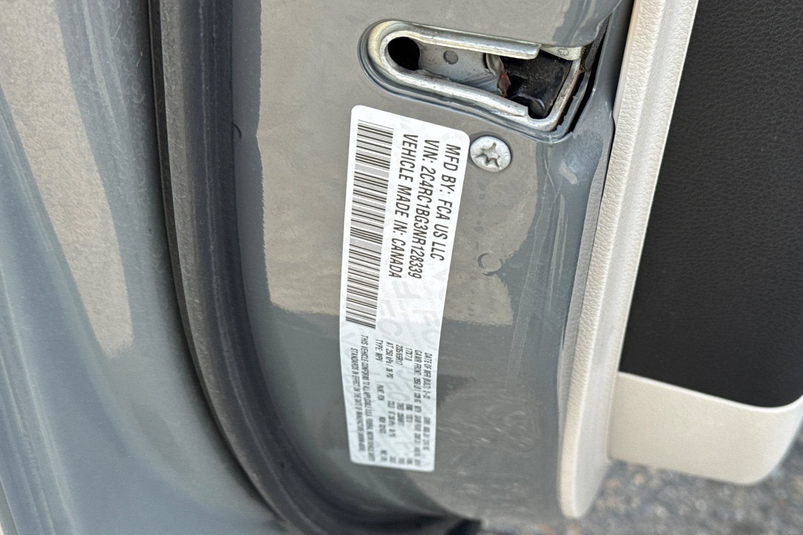 Used 2022 Chrysler Pacifica Touring-L FWD image 33