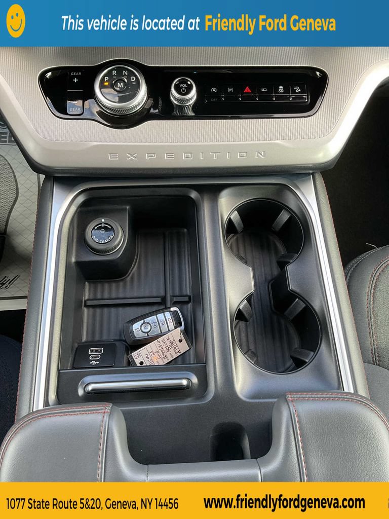 Certified 2025 Ford Expedition Max Active AWD/4WD image 32