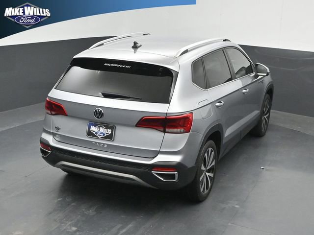 Used 2022 Volkswagen Taos SE FWD image 14