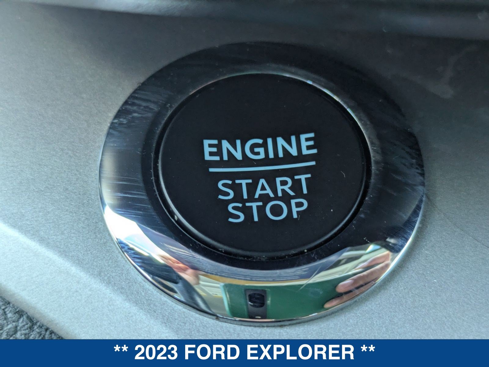 Certified 2023 Ford Explorer XLT RWD image 36