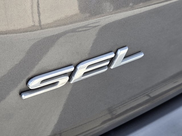 Certified 2024 Ford Edge SEL image 11