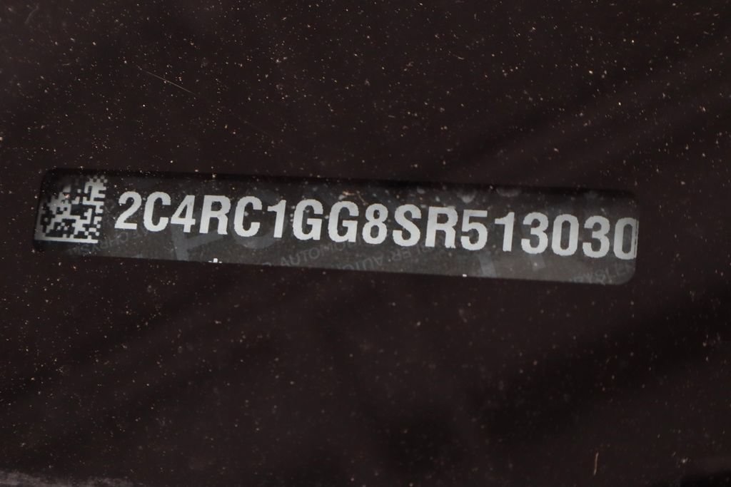 Used 2025 Chrysler Pacifica Limited FWD image 39