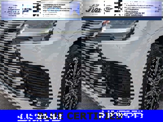 Used 2025 Lexus LX 600 4WD w/ Luxury Package image 9