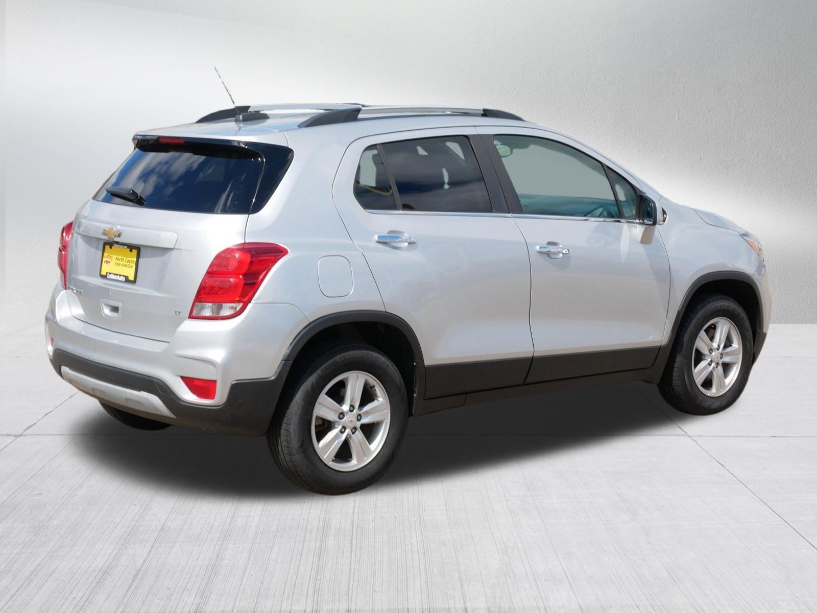 Used 2020 Chevrolet Trax LT w/ LT Convenience Package AWD/4WD image 7
