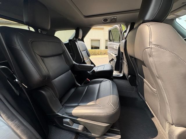 Certified 2022 Ford Explorer XLT w/ Equipment Group 202A AWD/4WD image 31
