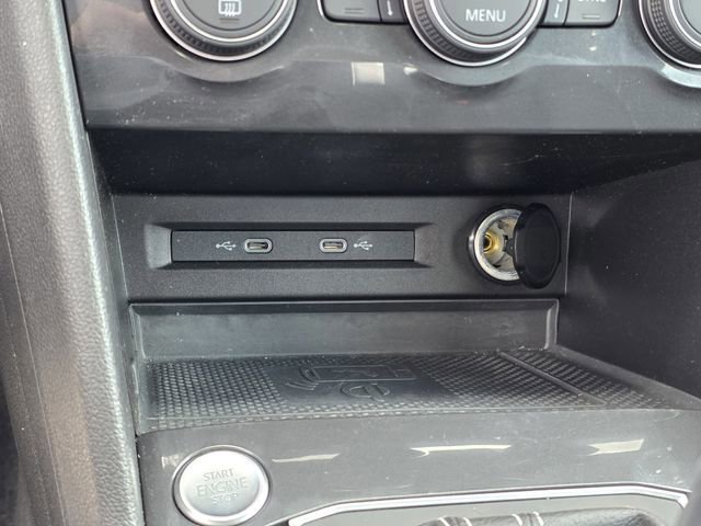 Used 2021 Volkswagen Tiguan SE R-Line image 22