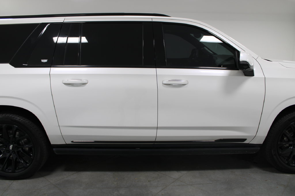 Used 2021 Cadillac Escalade ESV Sport Platinum AWD/4WD image 12