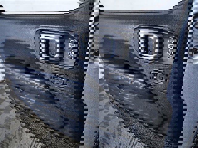 Used 2018 Jeep Wrangler Unlimited Sahara image 24