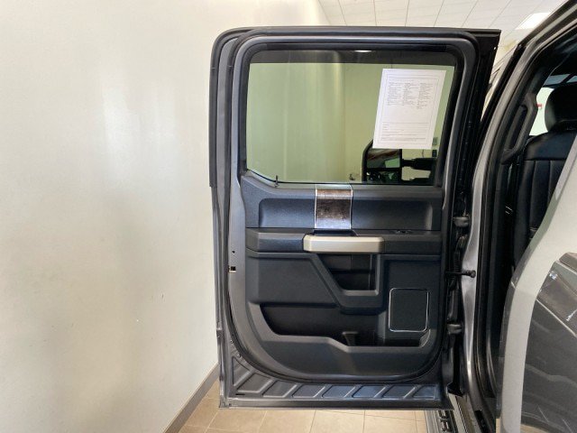 Certified 2022 Ford F350 Lariat w/ Black Appearance Package AWD/4WD image 8