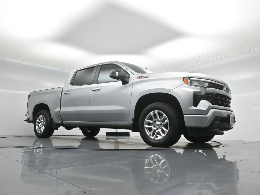 Used 2022 Chevrolet Silverado 1500 RST image 4