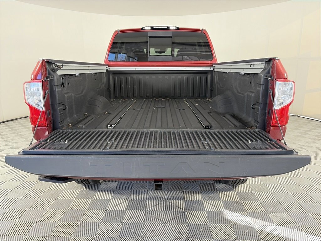 Used 2017 Nissan Titan PRO-4X image 27