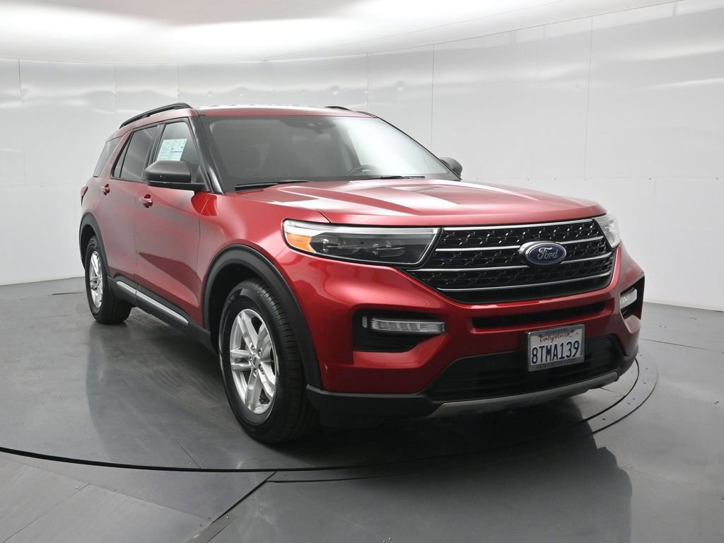 Certified 2021 Ford Explorer XLT image 2
