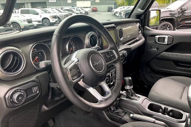 Used 2023 Jeep Wrangler Unlimited Sahara w/ LED Lighting Group AWD/4WD image 14