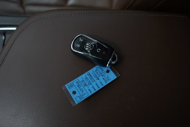 Used 2018 Buick Enclave Avenir w/ Avenir Technology Package image 23